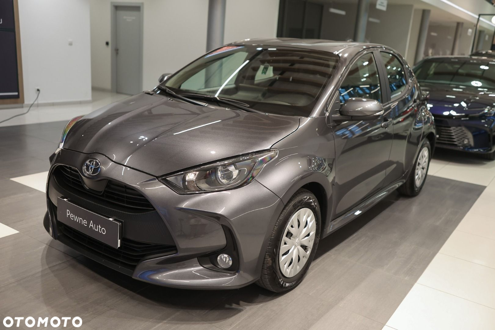 Toyota Yaris - 10