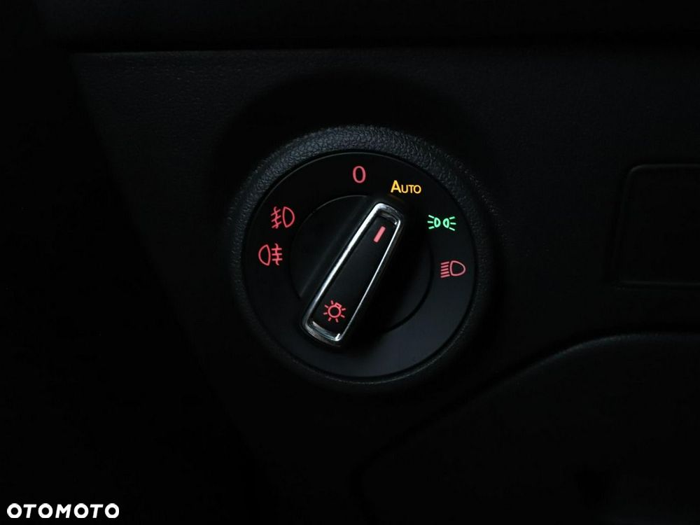 Seat Leon 1.5 eTSI ACT OPF DSG FR - 33