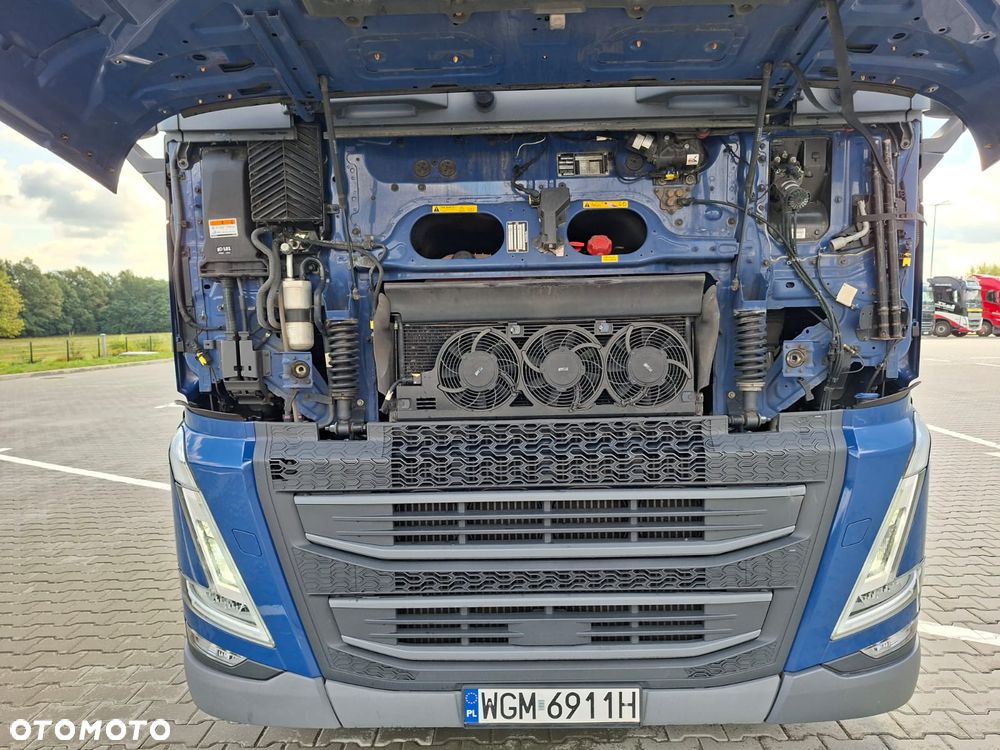 Volvo FH 460 XLOW - 10