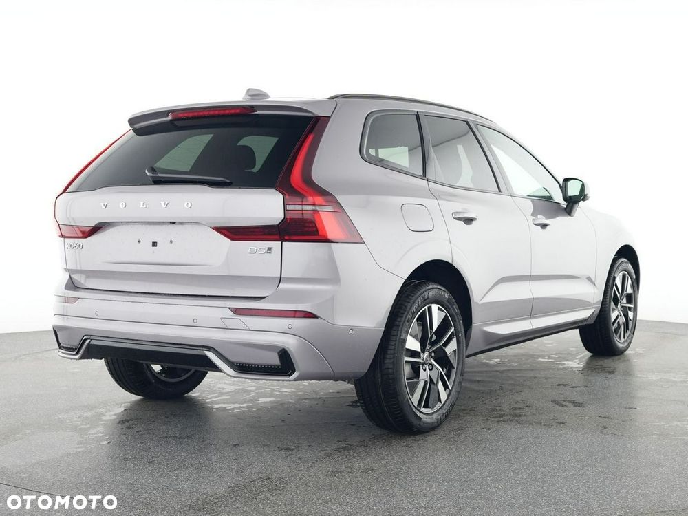 Volvo XC 60 B5 B AWD Plus Dark - 2