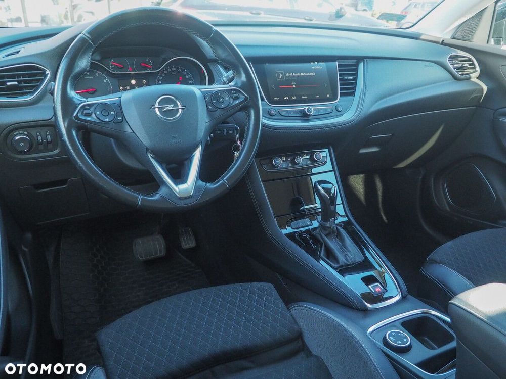 Opel Grandland X - 10
