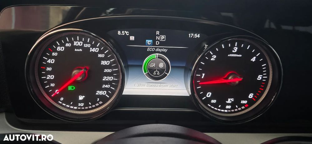 Mercedes-Benz E 220 d 9G-TRONIC AMG Line - 33