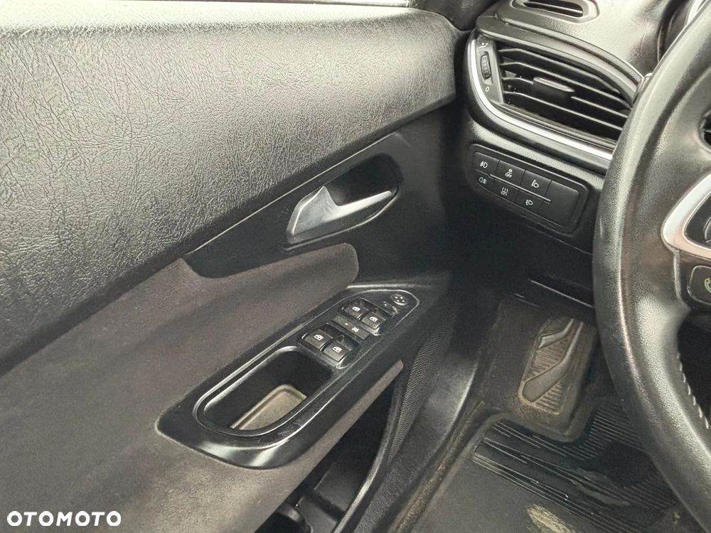 Fiat Tipo Kombi 1.6 MultiJet Lounge - 8