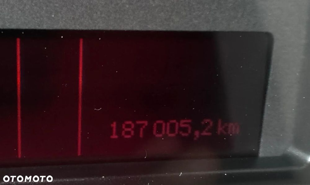 Renault Renault Renault Premium 18.270 DXI E5 / kontener z winda / org. 187000km !!! / sypialka / na podz. Volvo - 33