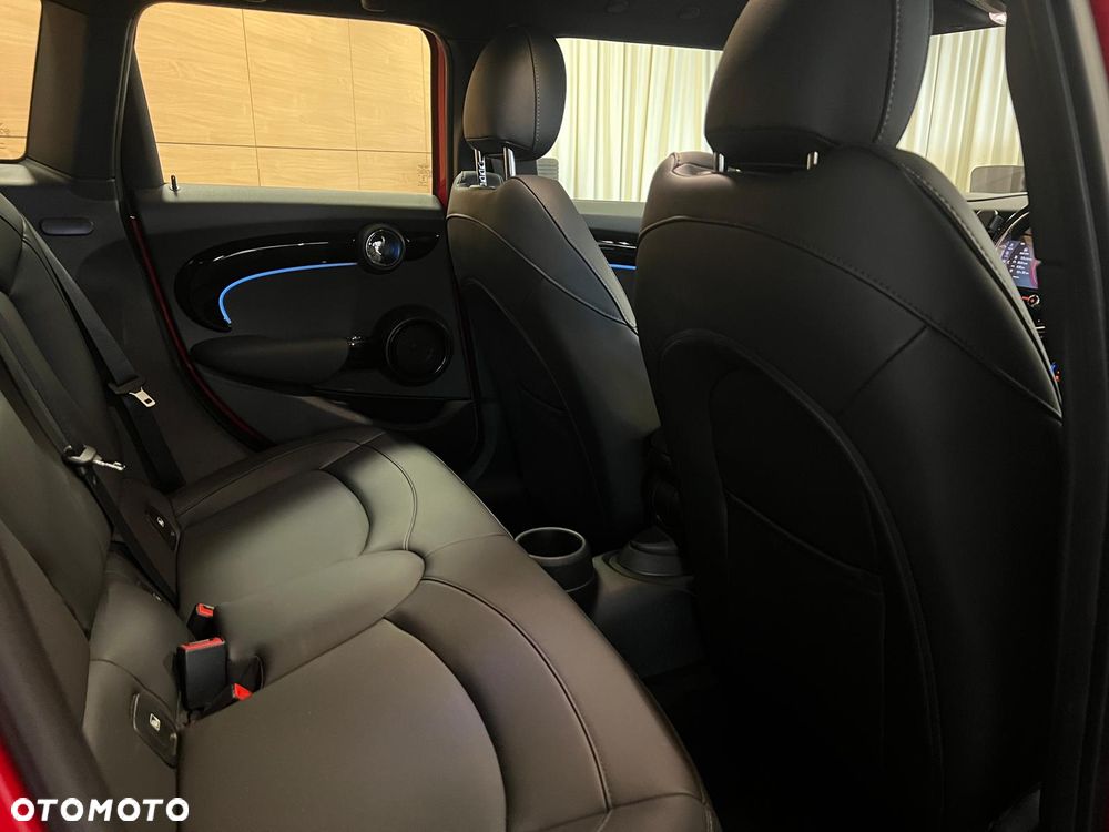 MINI Cooper Multitone Edition - 11