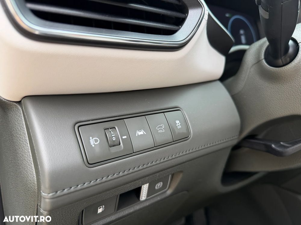 Hyundai Santa Fe 1.6 Plugin-Hybrid 4WD SEVEN Signature - 17