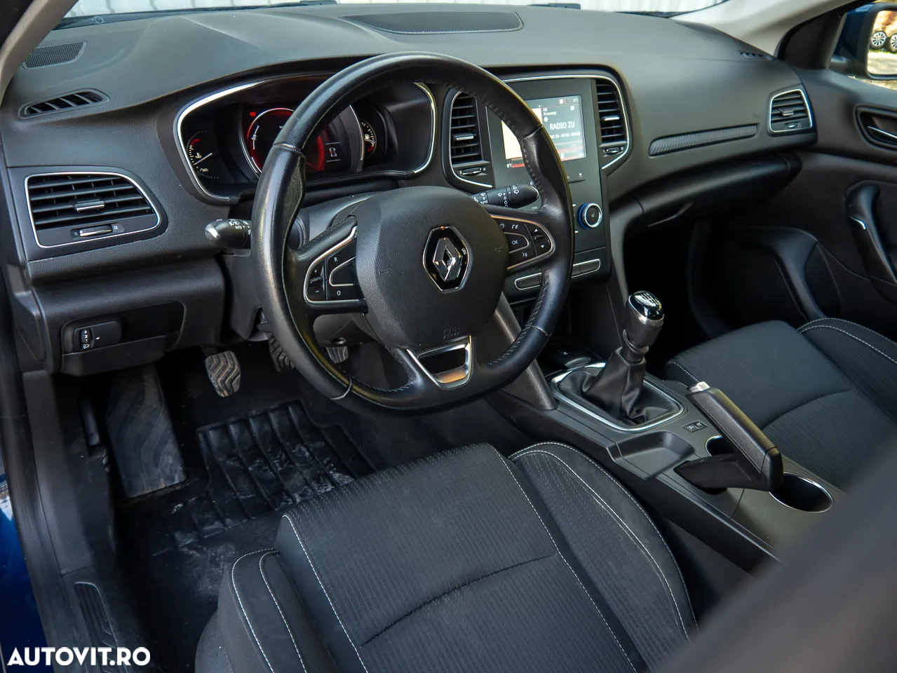 Renault Megane BLUE dCi 115 BUSINESS EDITION - 7
