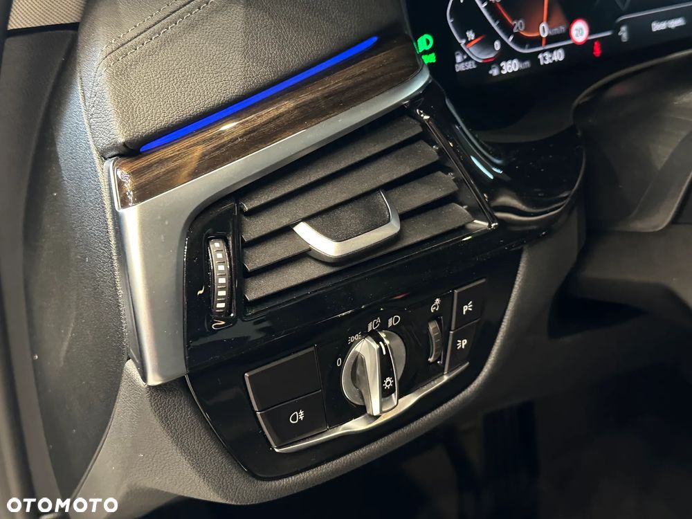 BMW Seria 5 520d xDrive MHEV Luxury Line - 25