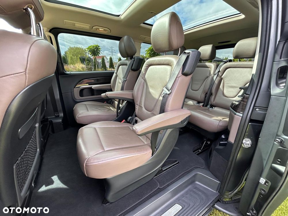 Mercedes-Benz Klasa V 300 d 4-Matic Avantgarde 9G-Tronic (długi) - 23