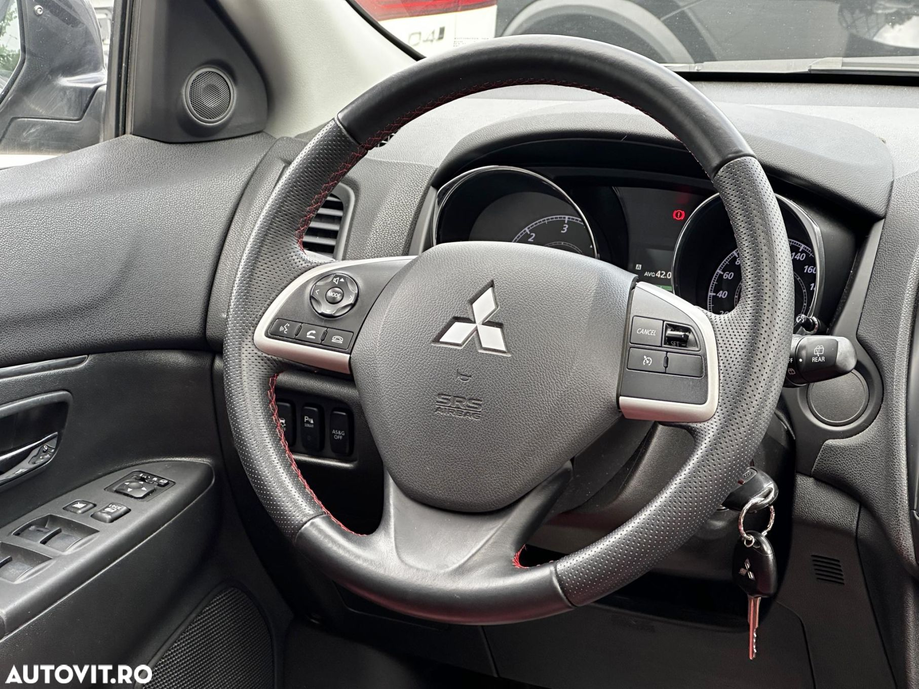 Mitsubishi ASX - 10