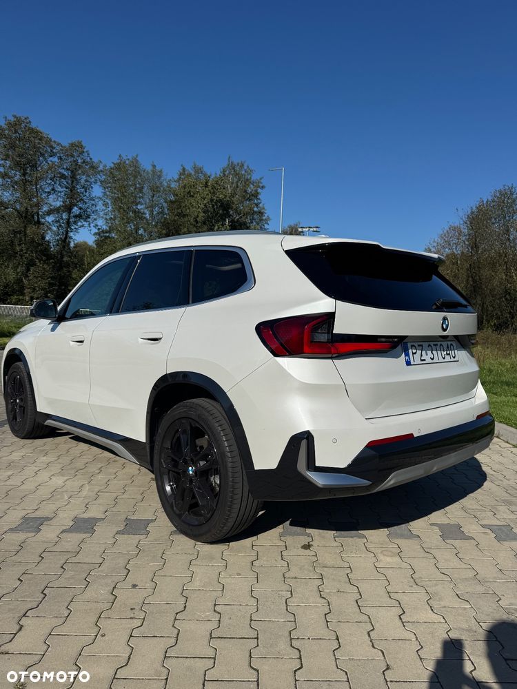 BMW X1 xDrive18d xLine sport - 3