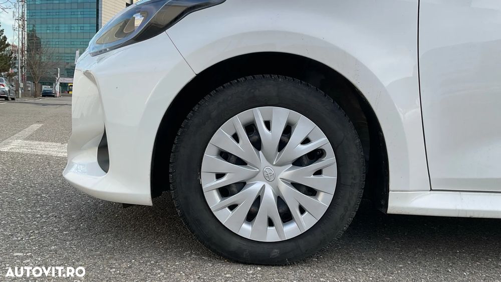 Toyota Yaris 1.5 VVT-i HSD Eco - 9