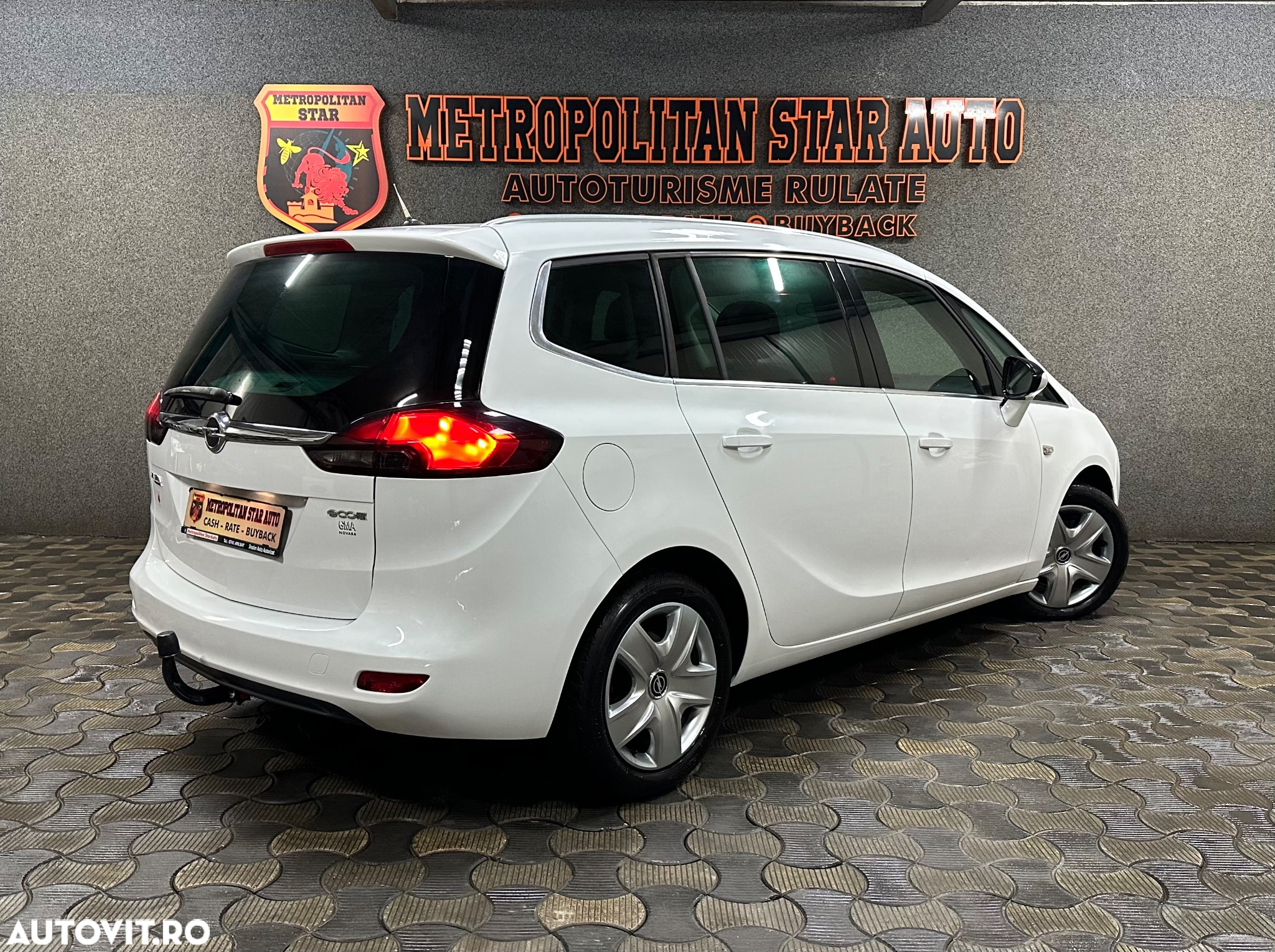 Opel Zafira Tourer 1.6 CDTI ECOTEC Start/Stop Cosmo - 4