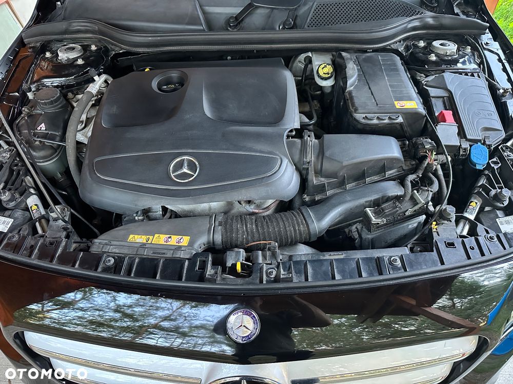 Mercedes-Benz GLA 250 4-Matic - 9