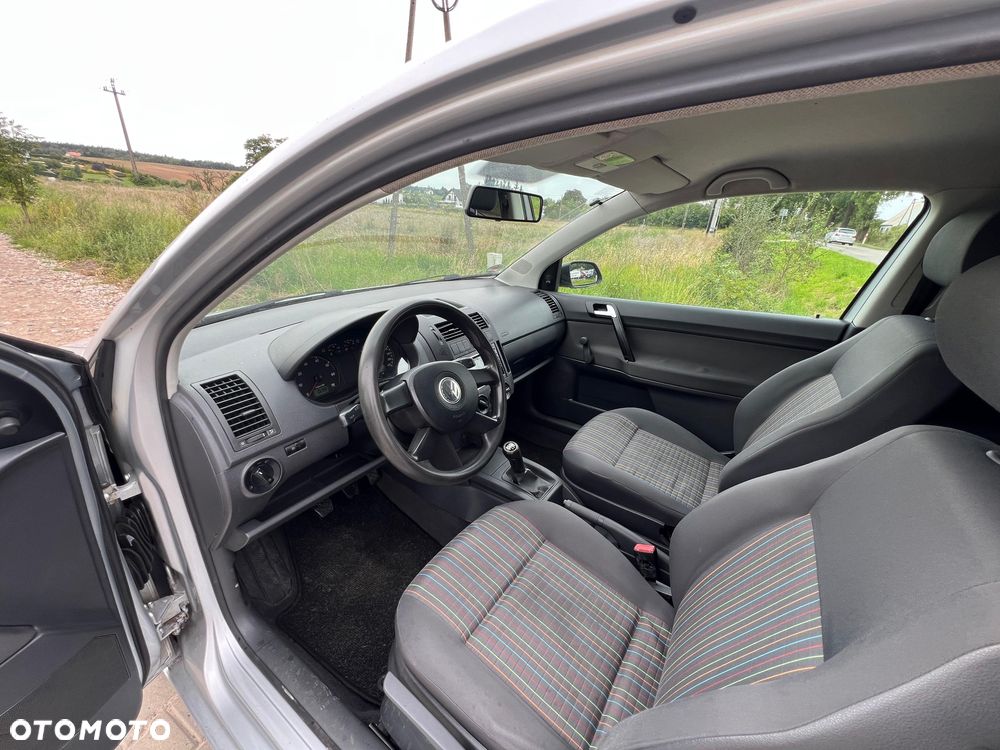 Volkswagen Polo - 9