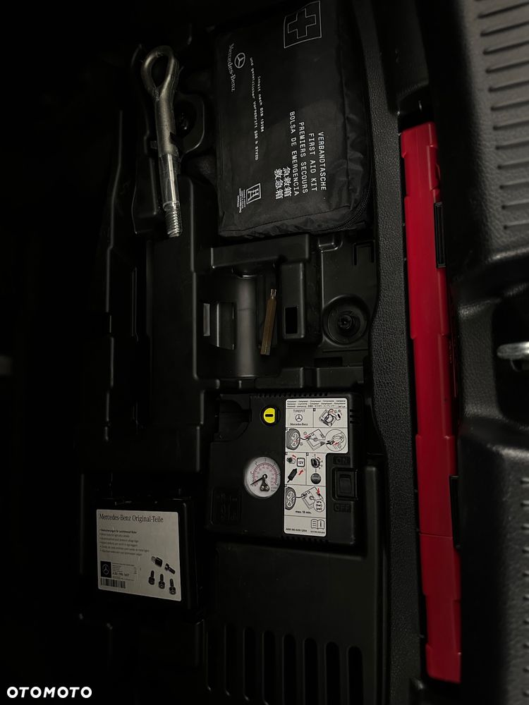 Mercedes-Benz Klasa A 180 AMG Line - 28