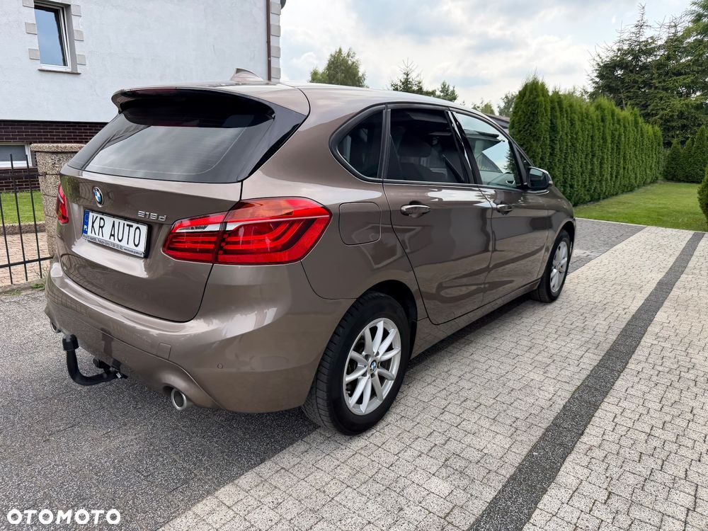 BMW Seria 2 218d - 28