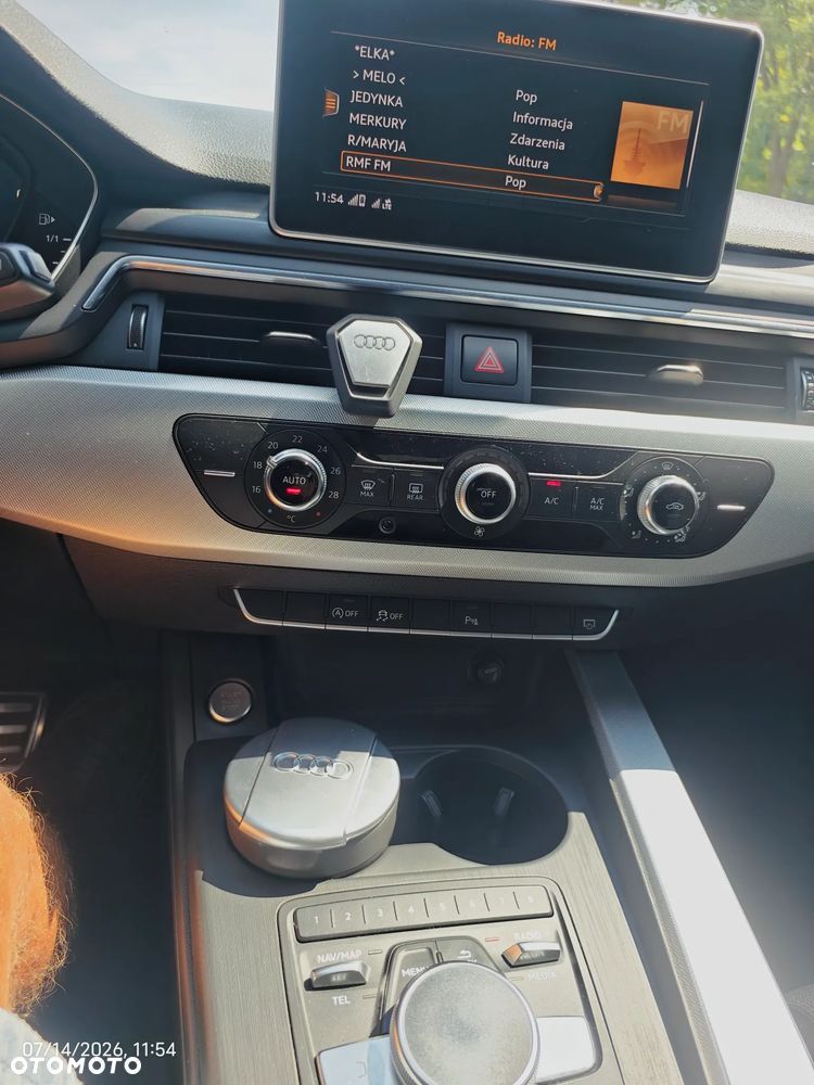 Audi A4 Avant 2.0 TDI S tronic - 24