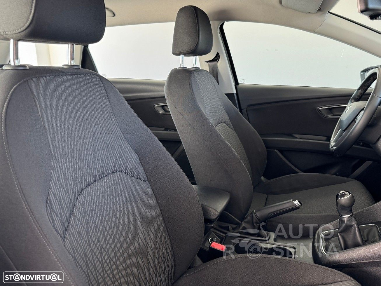 SEAT Leon ST 1.6 TDI Reference Ecomotive - 18