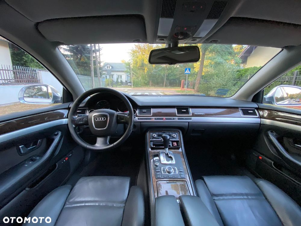 Audi A8 6.0 W12 Quattro - 5