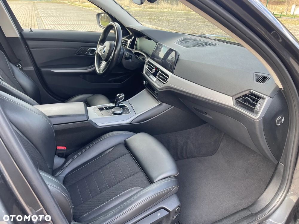 BMW Seria 3 320d - 20