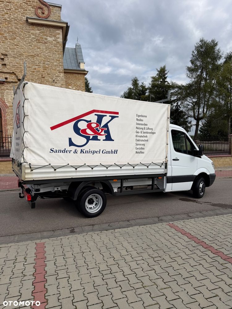 Mercedes-Benz Sprinter - 13