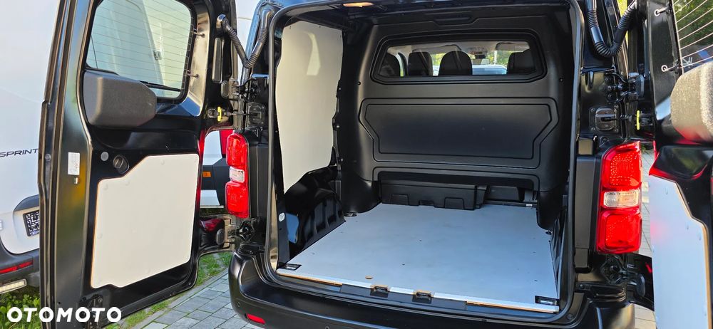 Opel Vivaro 2.0 177KM 5-osób Automat 8-biegów - 33