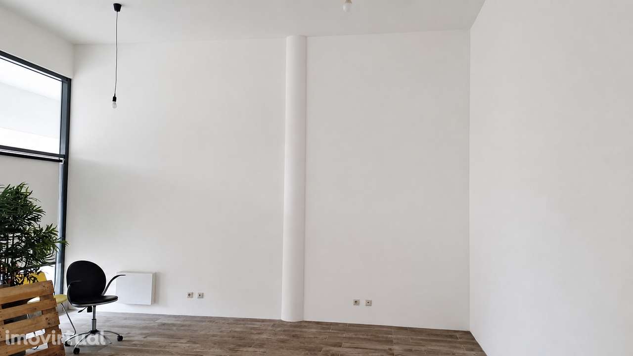 Sala comercial em Aveiro - Sá Barrocas - Grande imagem: 3/4