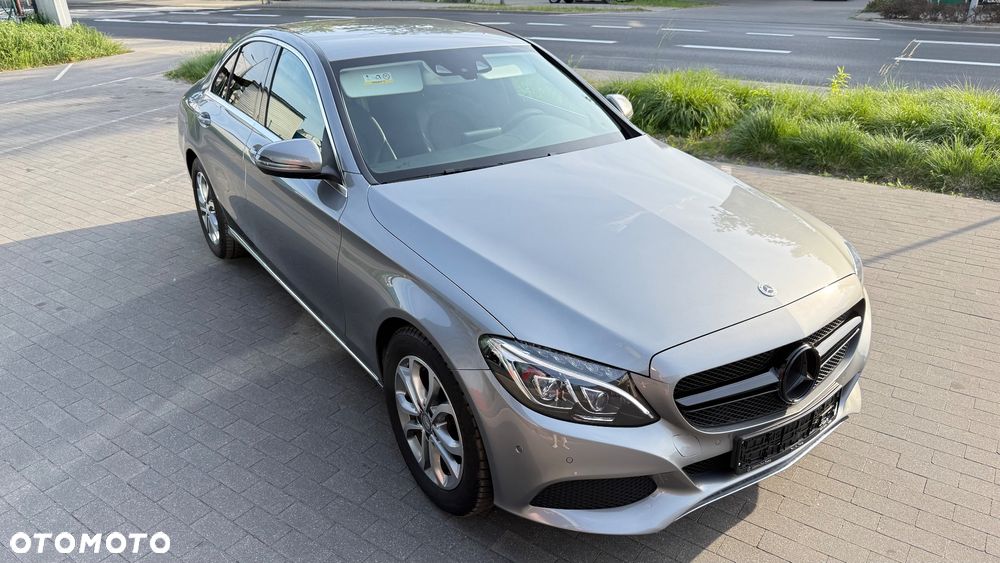 Mercedes-Benz Klasa C 200 7G-TRONIC - 27