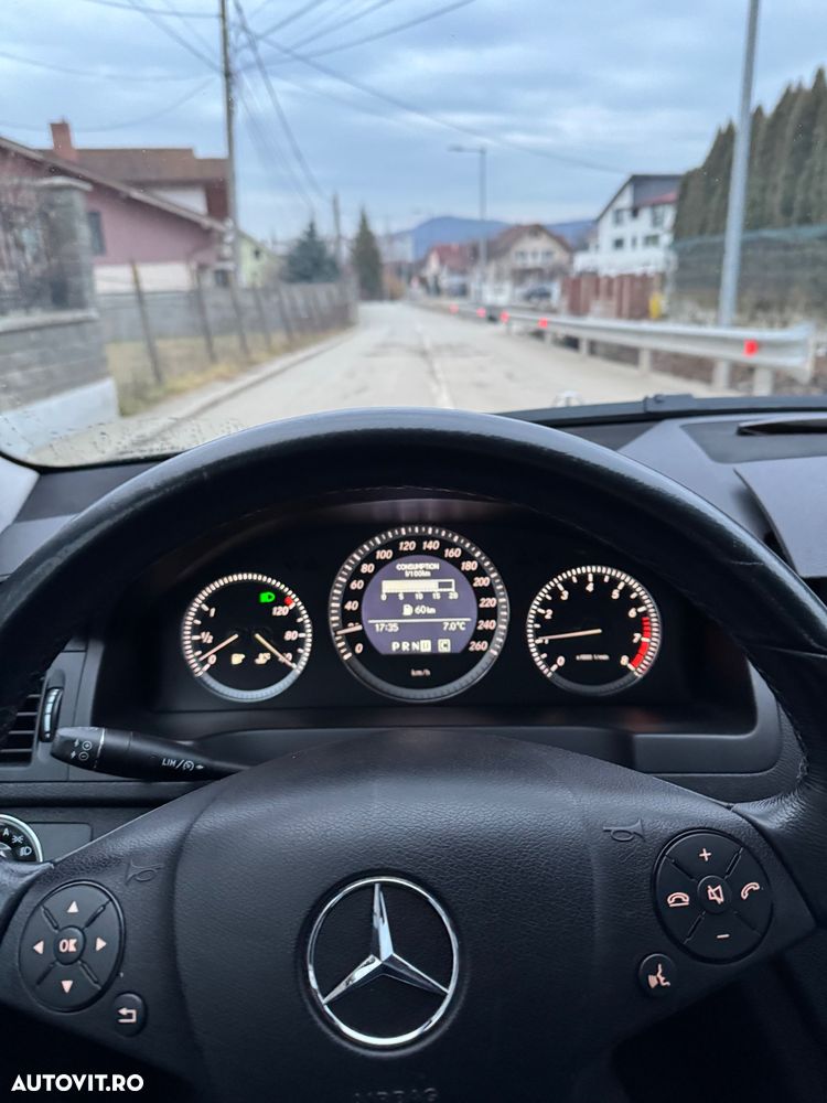 Mercedes-Benz C 180 CGI Automatik BlueEFFICIENCY - 9