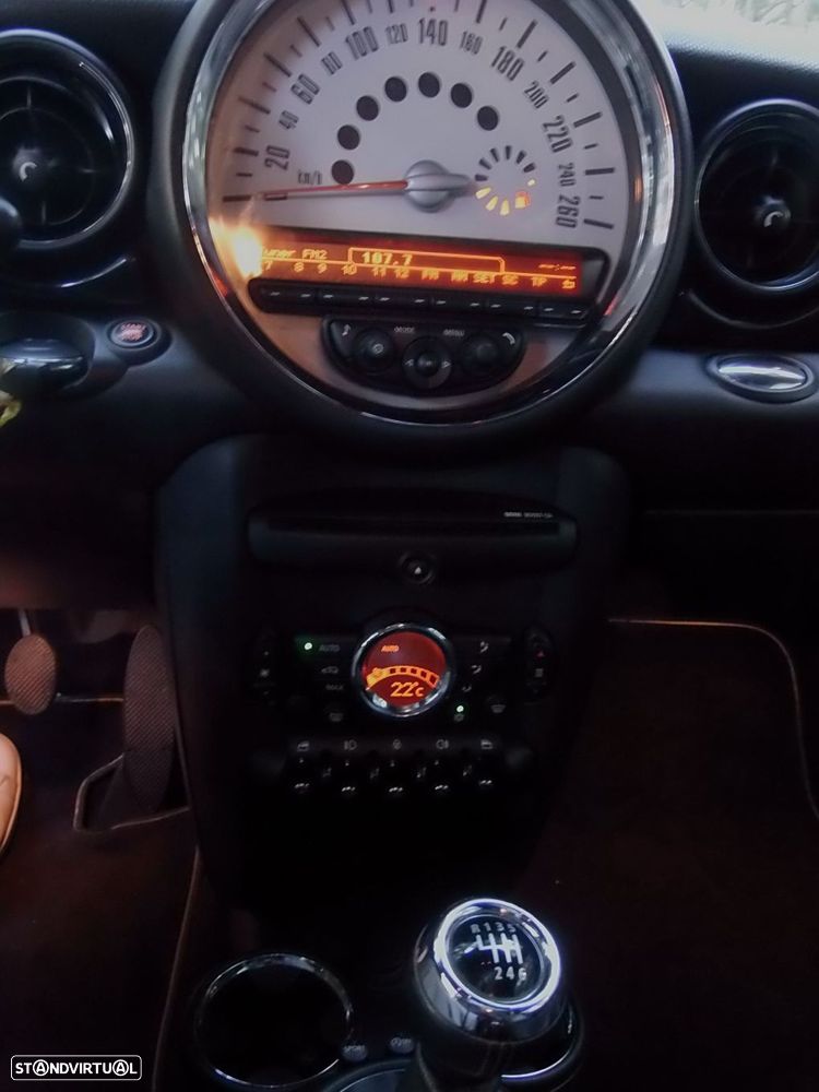 MINI 3 Portas Cooper D - 11
