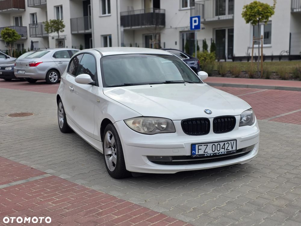 BMW Seria 1 118i Edition Sport - 11