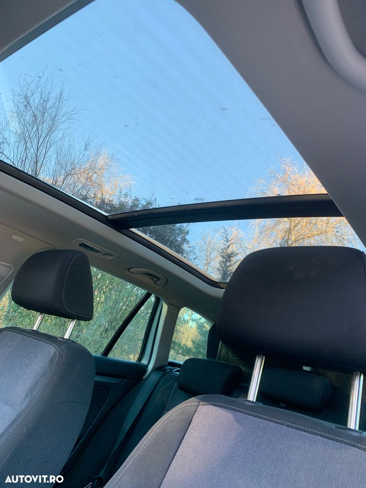 Volkswagen Golf 2.0 TDI DPF Style - 10