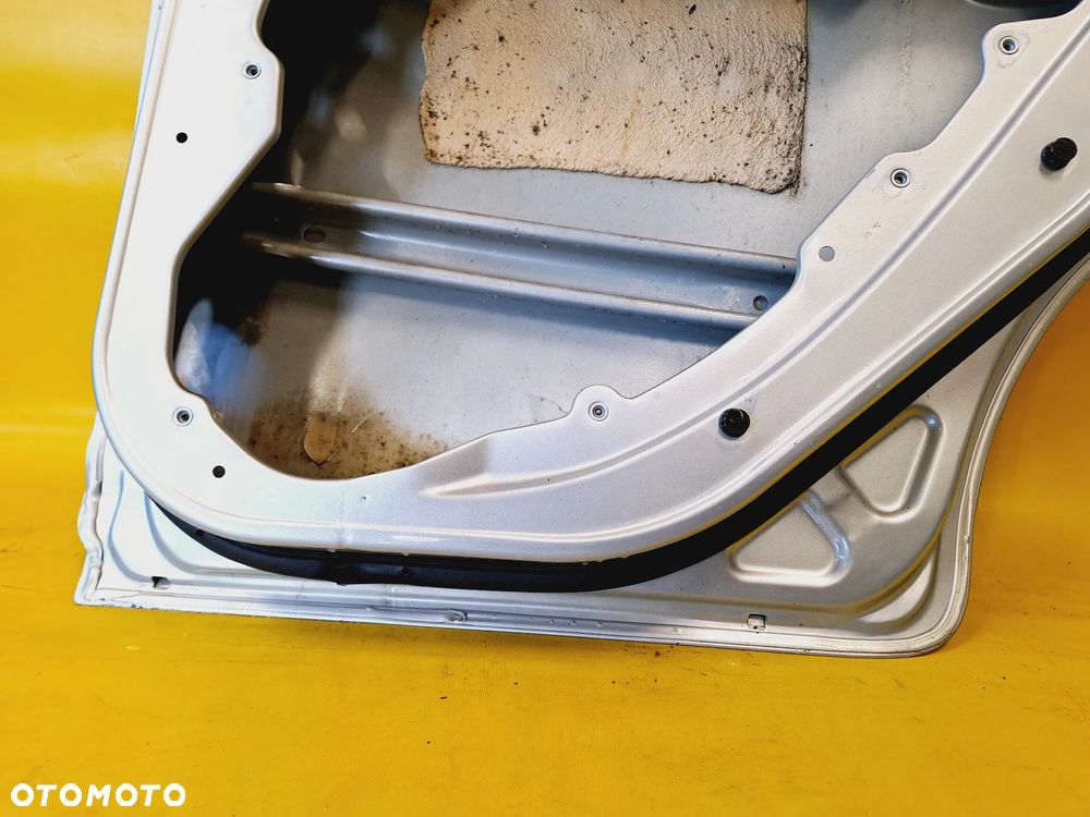 DRZWI PRAWY TYŁ PRAWE TYLNE FORD FOCUS II MK2 KOMBI 04-07 LAK: 03 NR1529 - 15