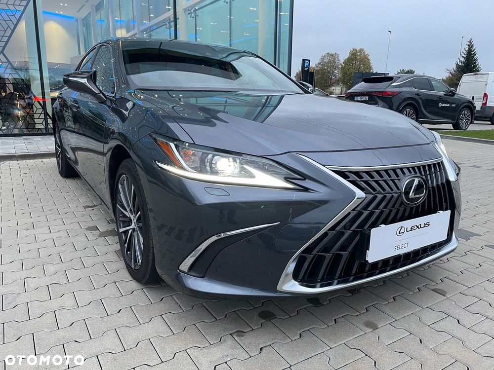Lexus ES 300h Business Edition - 3