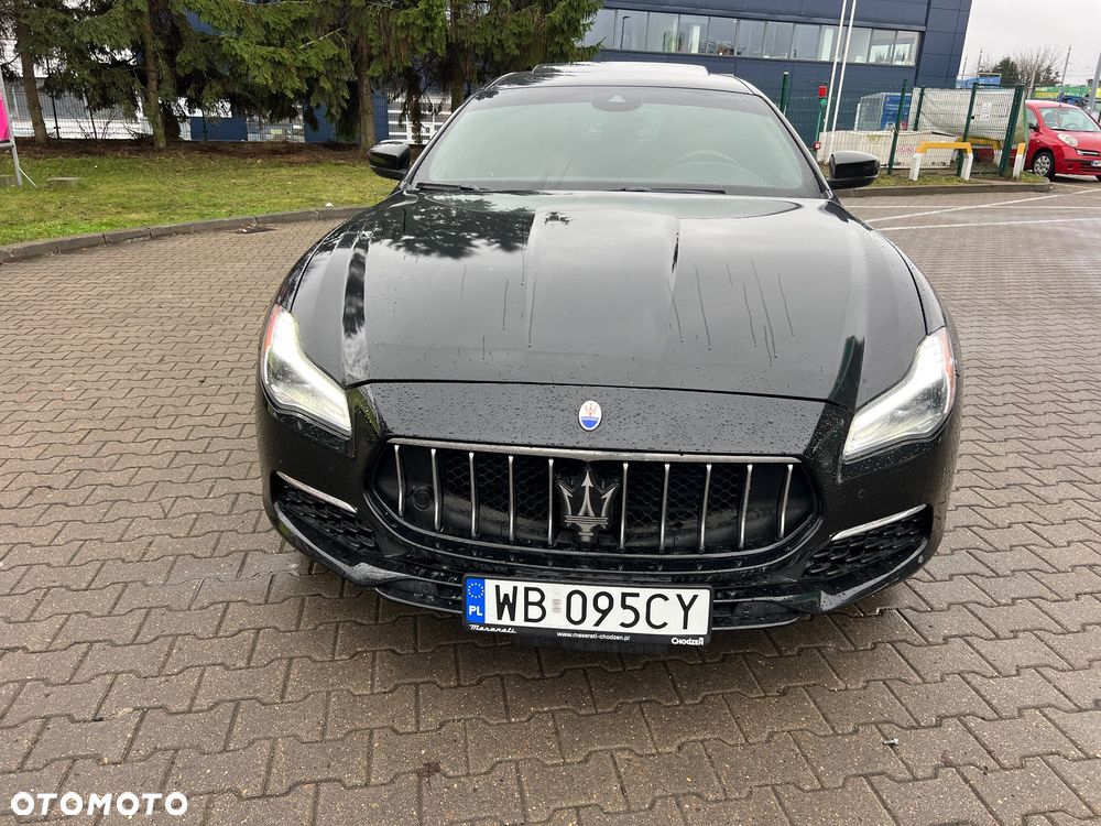 Maserati Quattroporte S - 4