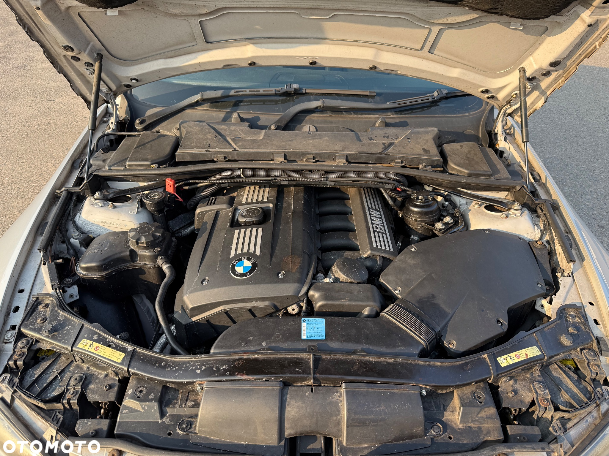 BMW Seria 3 325i Coupe - 15