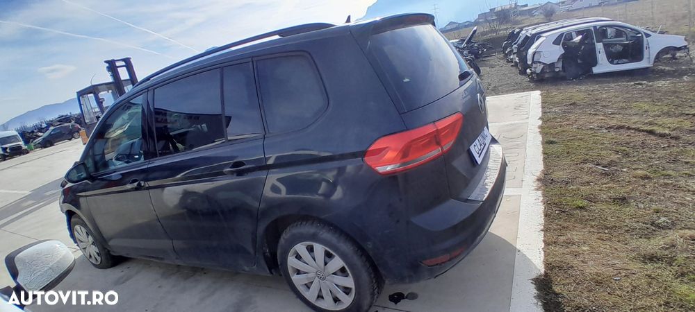 Dezmembram VW Touran 2 2.0 TDI DFGB - 5