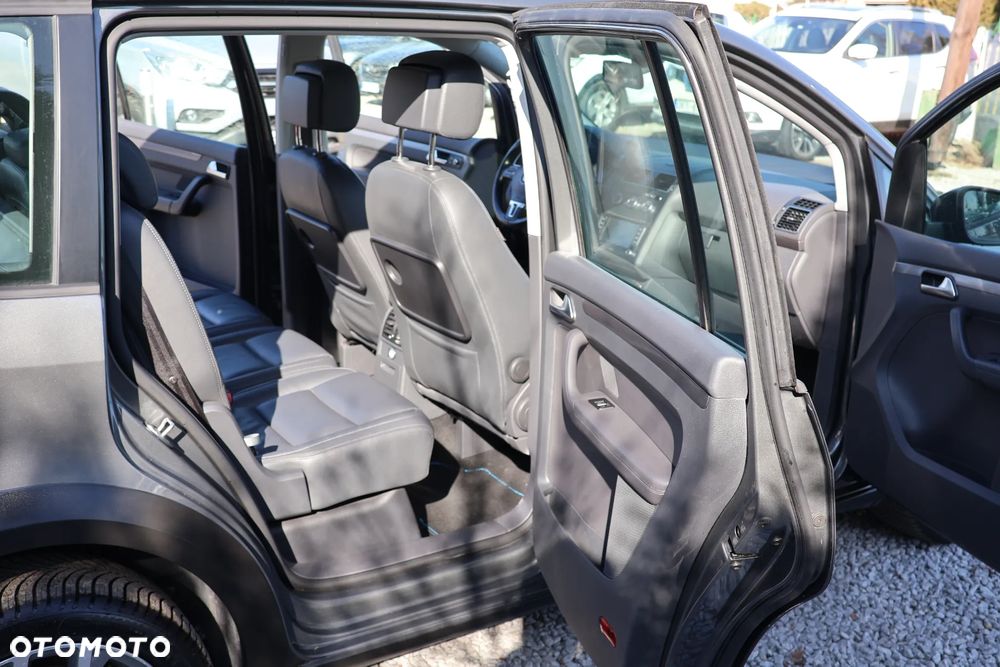 Volkswagen Touran 2.0 TDI DPF Cross DSG - 14