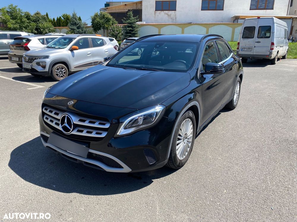 Mercedes-Benz GLA - 3