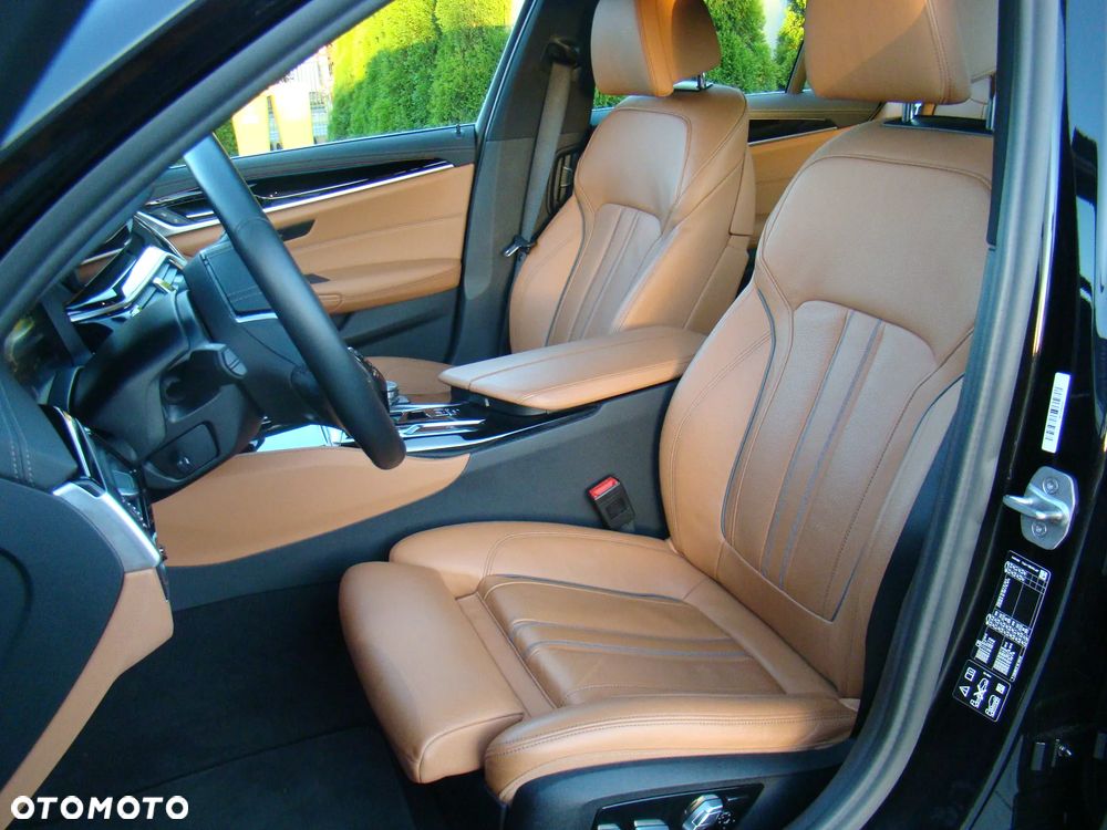 BMW Seria 5 520d xDrive mHEV Luxury Line sport - 19