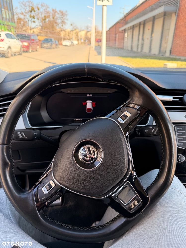 Volkswagen Passat - 20