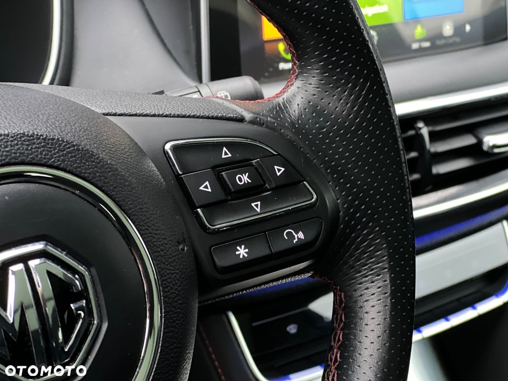 MG HS PHEV Luxury - 28