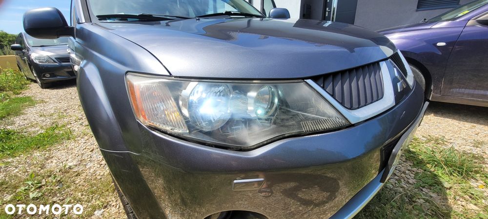 Mitsubishi Outlander - 7
