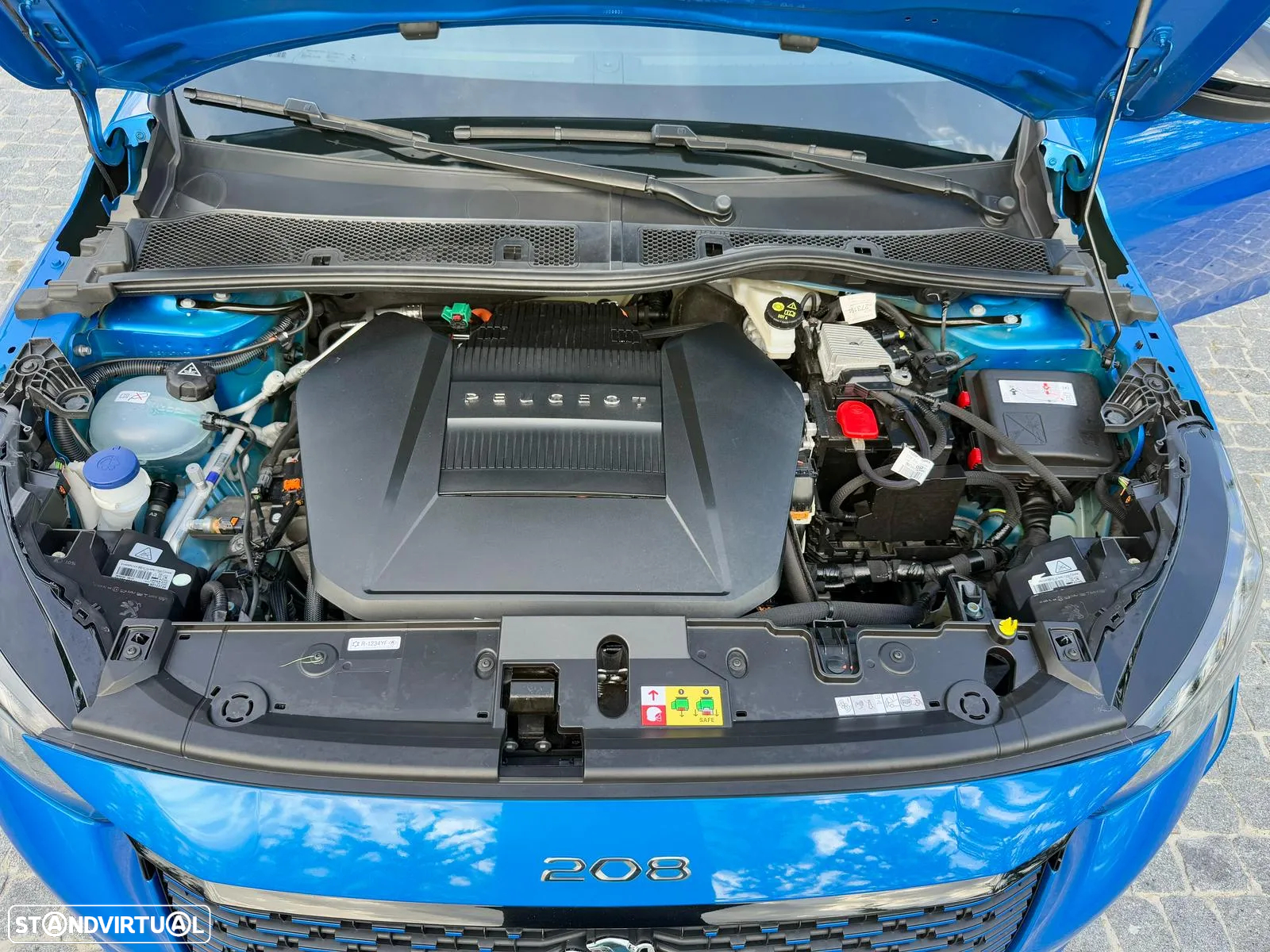 Peugeot e-208 50 kWh GT Line - 29