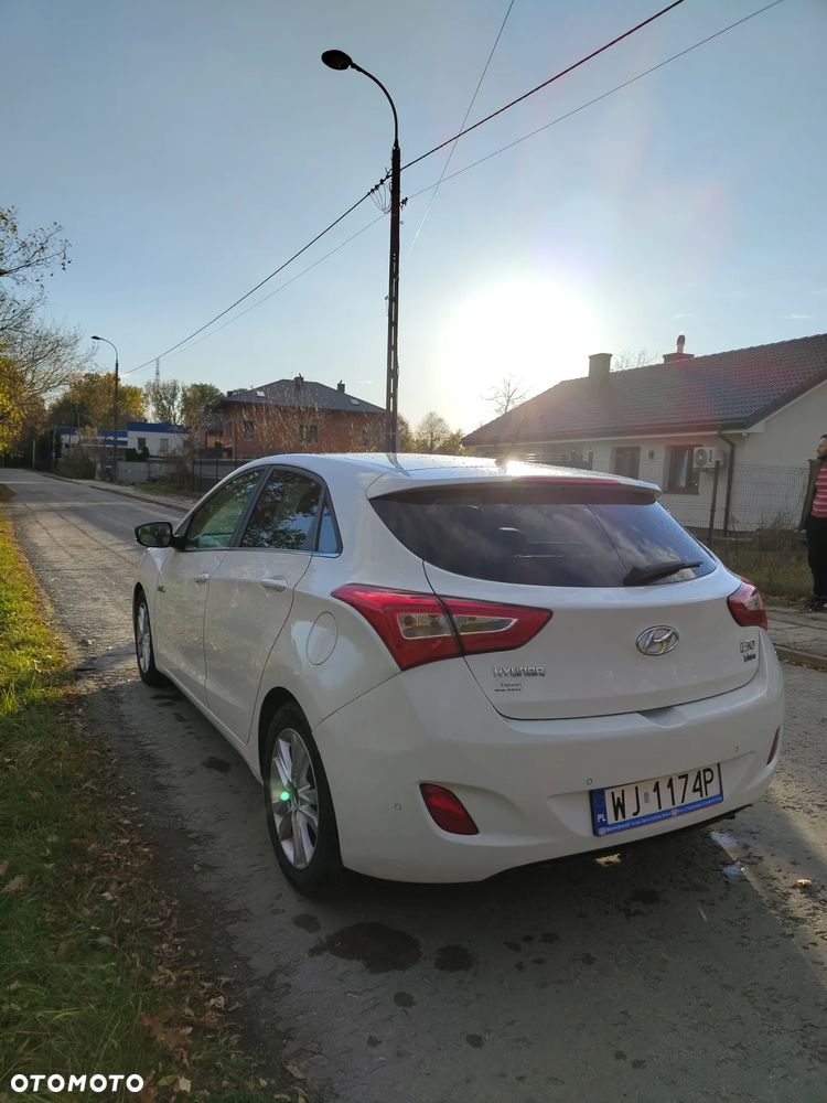 Hyundai i30 1.6 GDI Classic + - 5