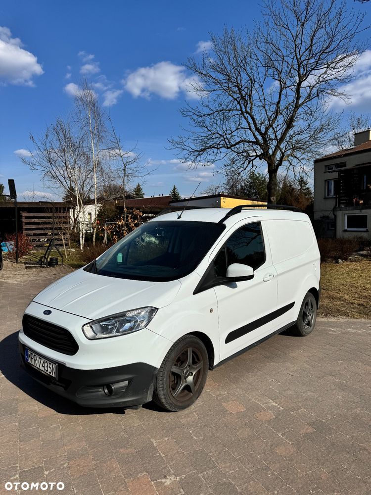 Ford Transit Courier - 1