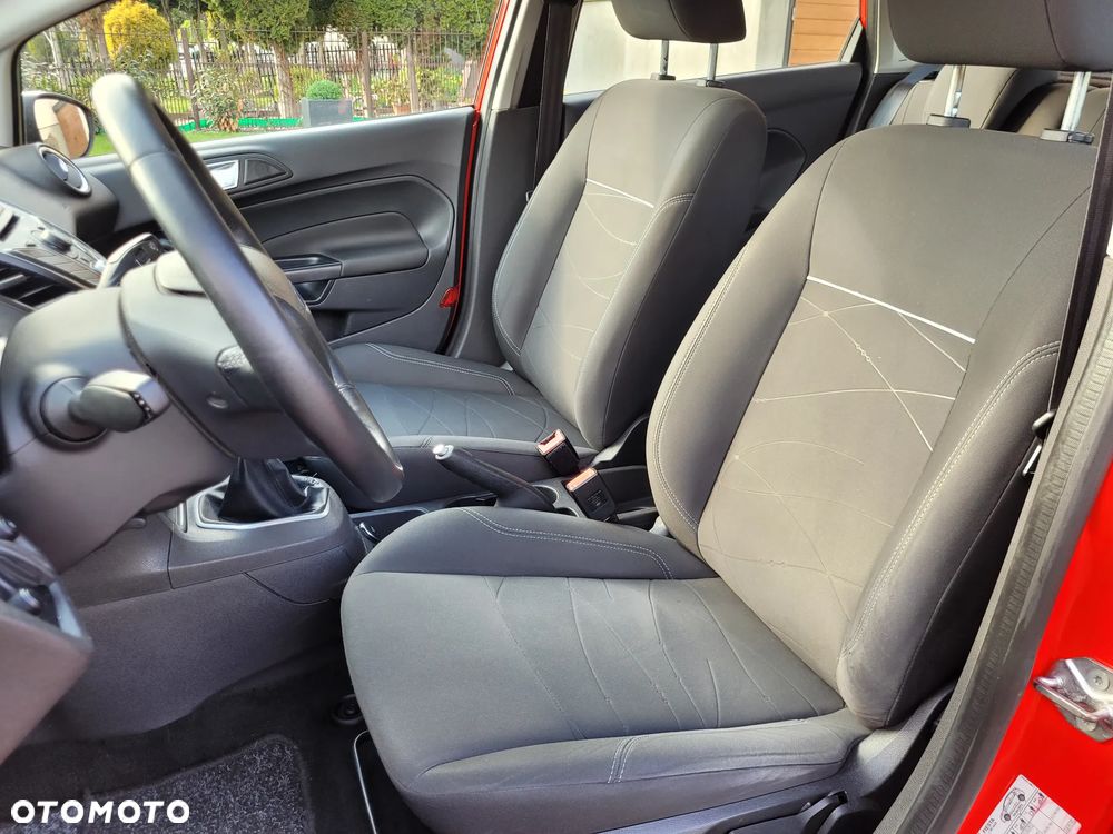 Ford Fiesta - 10