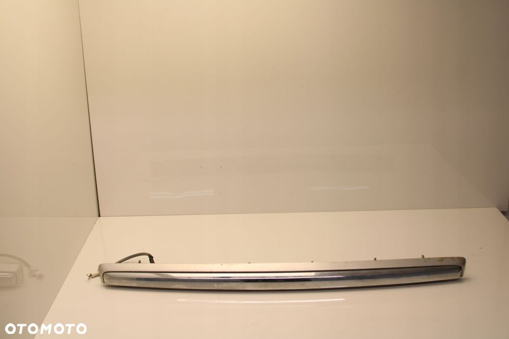 TOYOTA COROLLA VERSO II LIFT 06R- BLENDA LISTWA KLAPY BAGAŻNIKA 1C0 CHROM - 1