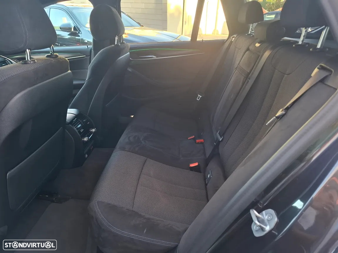 BMW 520 d Touring Aut. M Sport Edition - 35